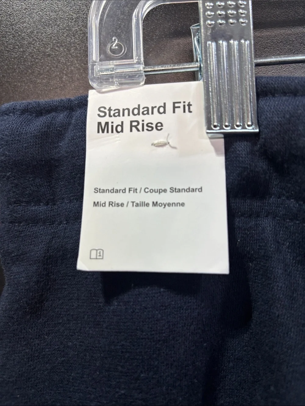 Nike Standard Fit Mid Rise, fleece lined,hip pockets,elastic drawcord waist,soft